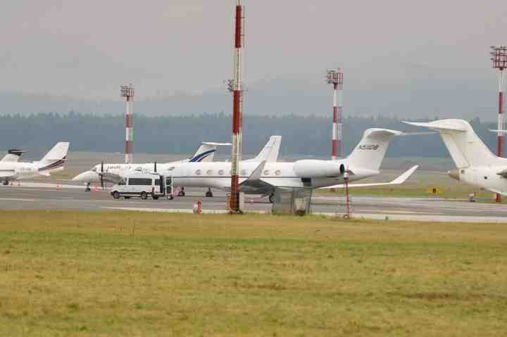 富保罗：有些球员花6万美元包私人飞机 只为了社交媒体上晒照炫耀